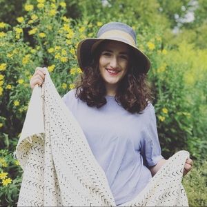 Meet your Posher, Carly